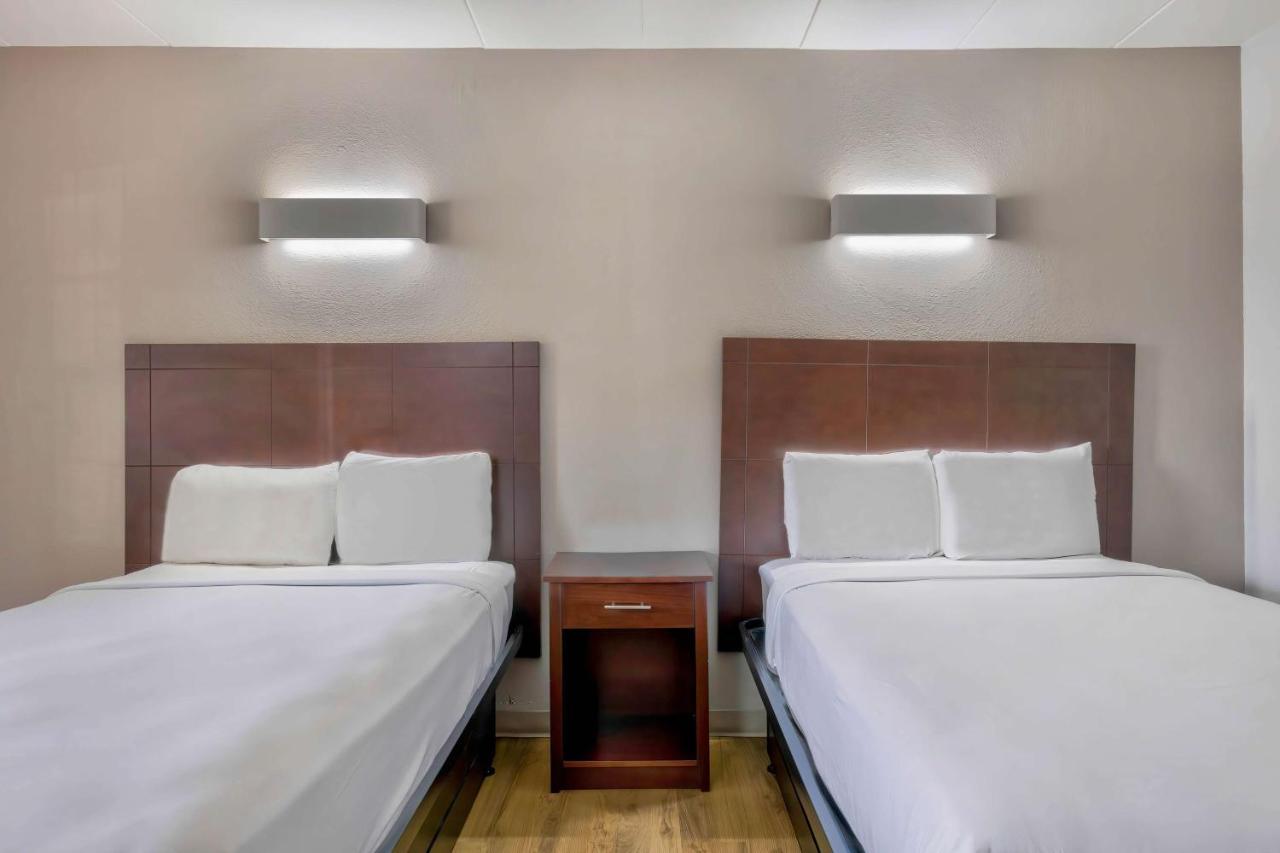 Motel 6-Falls Church, Va - Arlington Boulevard Екстериор снимка