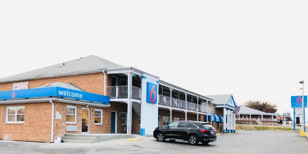 Motel 6-Falls Church, Va - Arlington Boulevard Екстериор снимка